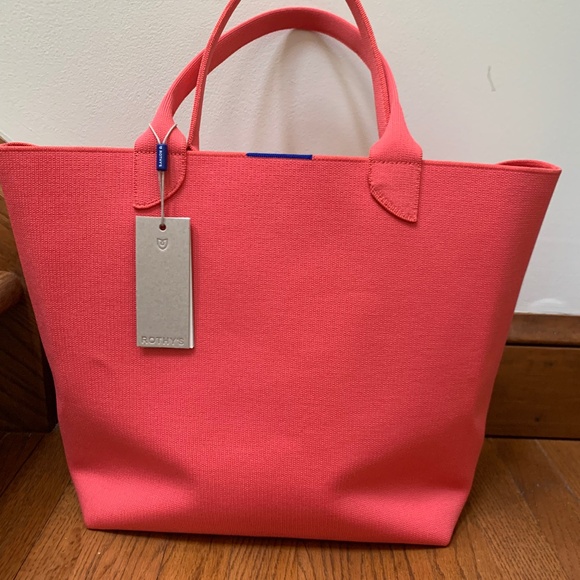 Rothy’s NWT Lightweight Tote in Ruby Grapefruit - Picture 1 of 6